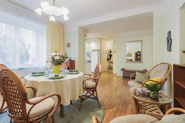 Gm Apartment Staropimenovskiy 16