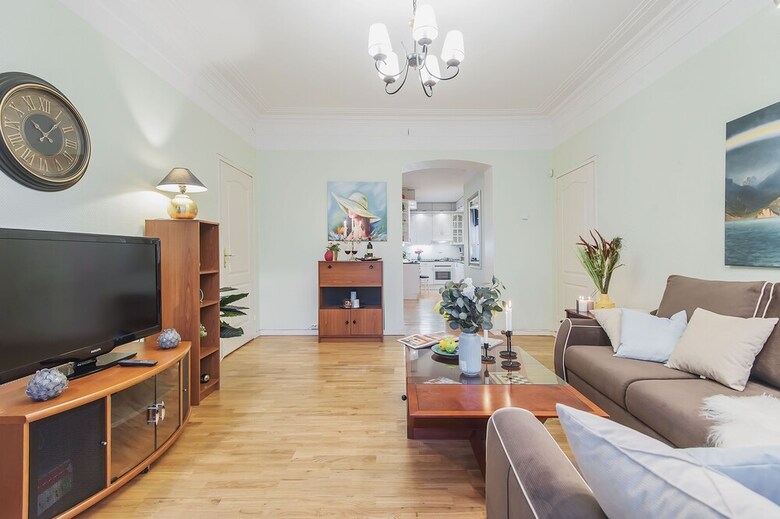 Gm Apartment Staropimenovskiy 16