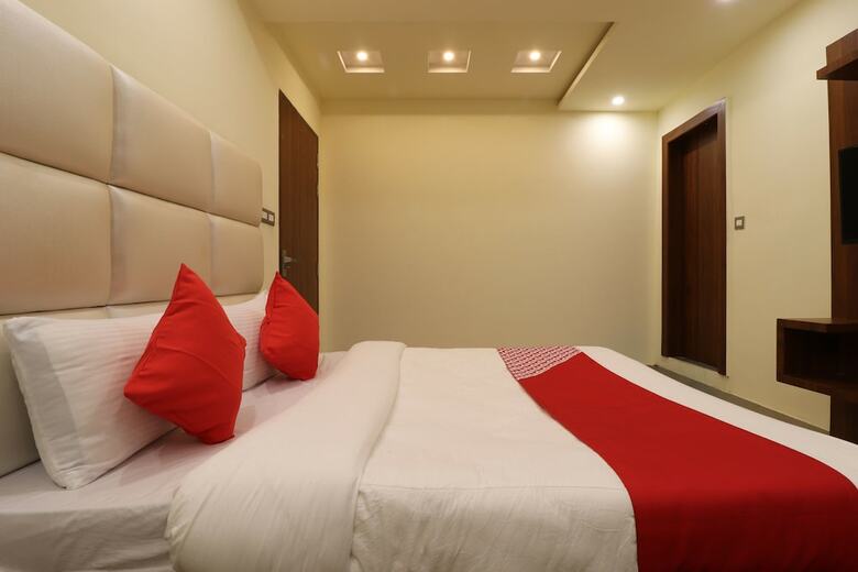 Hotel Oyo 47405 Comfort Inn