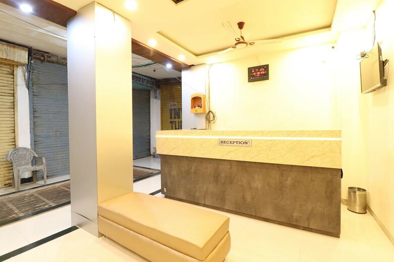 Hotel Oyo 47405 Comfort Inn