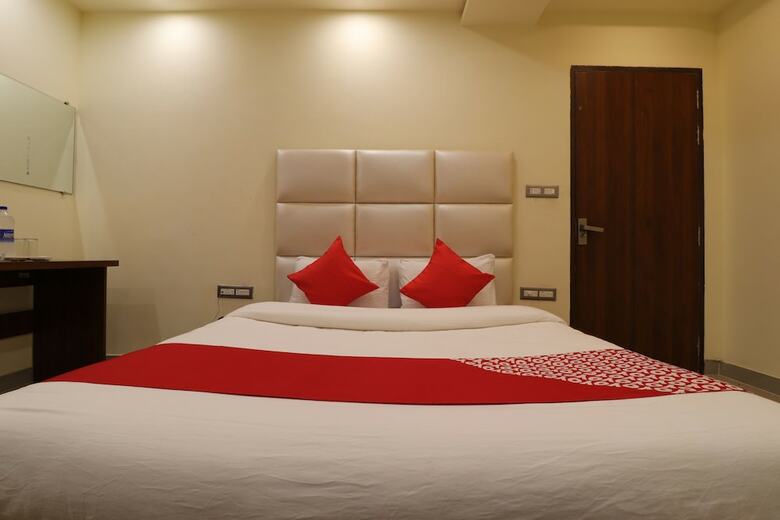 Hotel Oyo 47405 Comfort Inn
