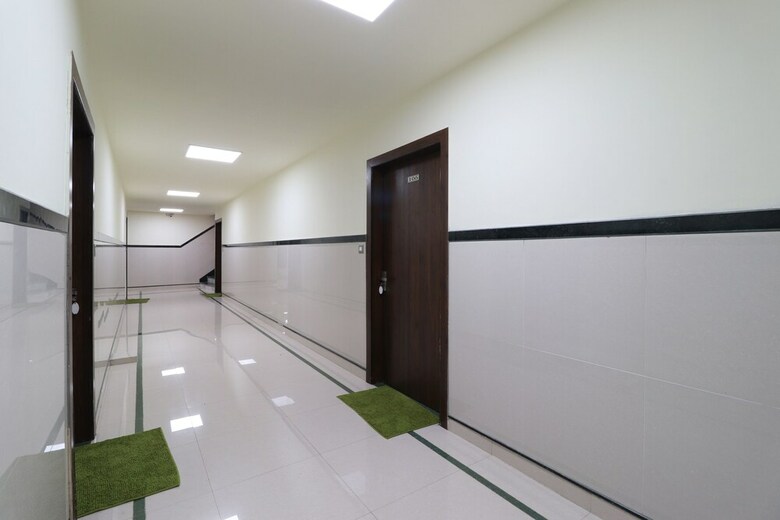 Hotel Oyo 47405 Comfort Inn