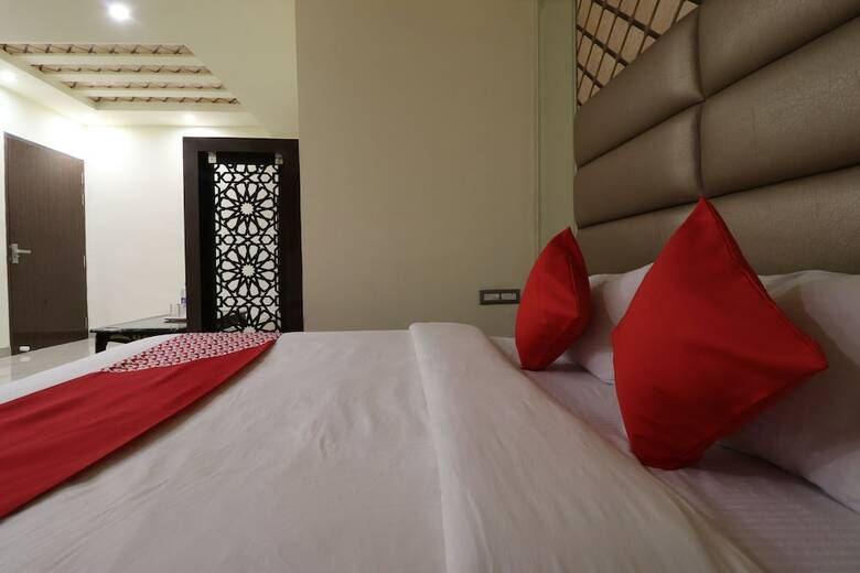 Hotel Oyo 47405 Comfort Inn