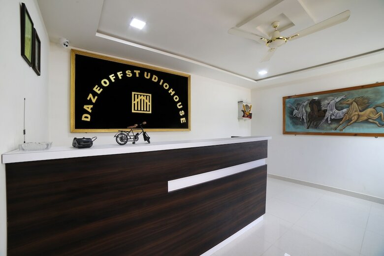 Hotel Oyo 46244 Daze Off Studio House