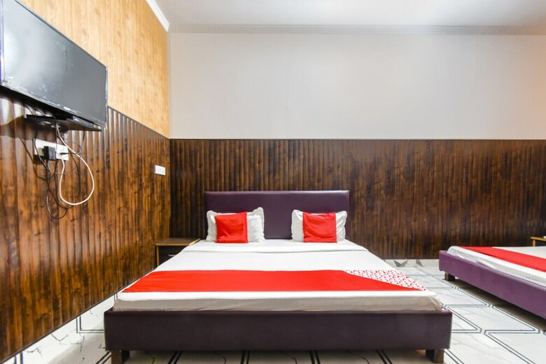 Oyo 46735 Hotel Royal Dreams
