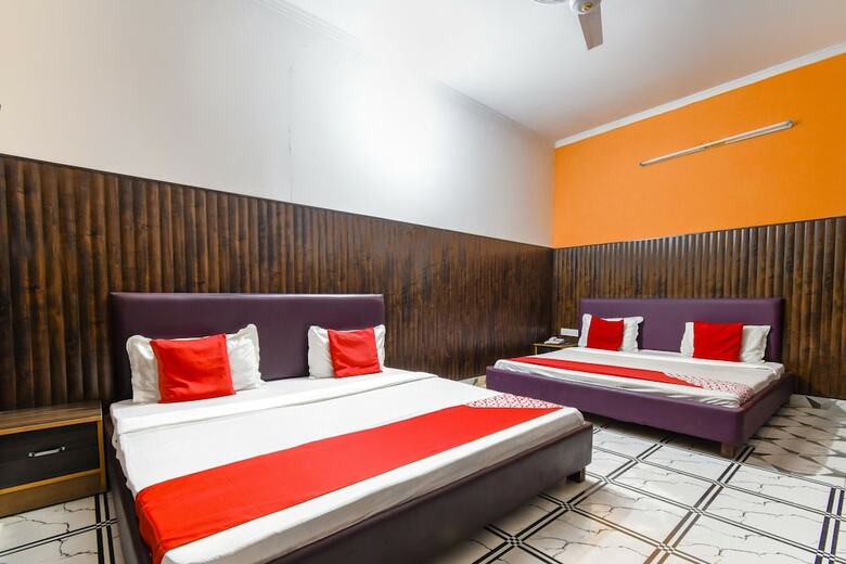 Oyo 46735 Hotel Royal Dreams