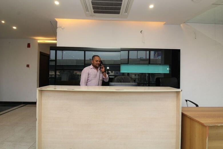 Hotel Oyo 35362 My Place S R Nagar