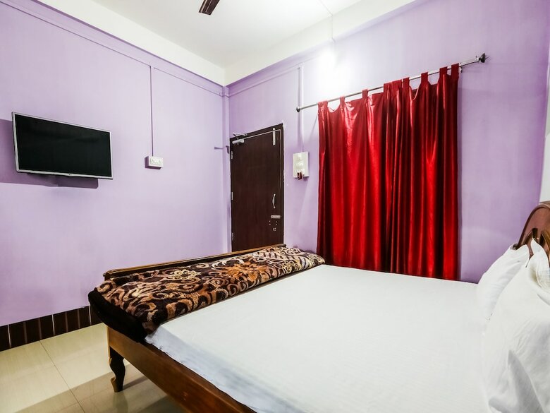 Spot On 47105 Hotel Hornbill