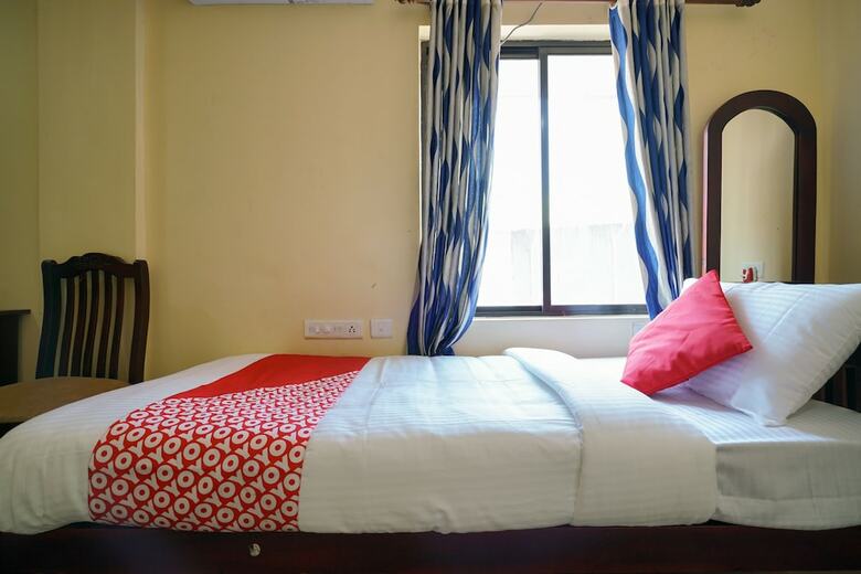 Hotel Oyo 4280 The City Gate Residency