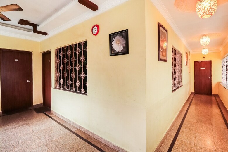 Oyo 24671 Hotel Park Inn