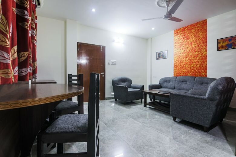 Hotel Oyo 24696 Green Point