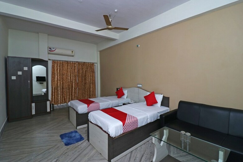 Oyo 45790 Hotel Bhubaneswari Classic