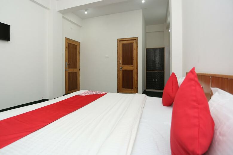 Hotel Oyo 28859 Ananta Resorts
