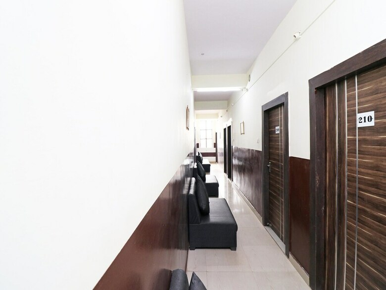 Oyo 24172 Hotel Jp Heights