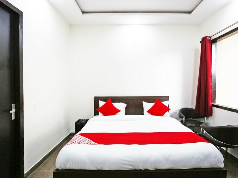 Oyo 43950 Hotel Green Acre