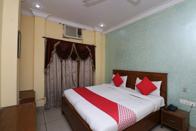 Oyo 30858 Hotel Sp International