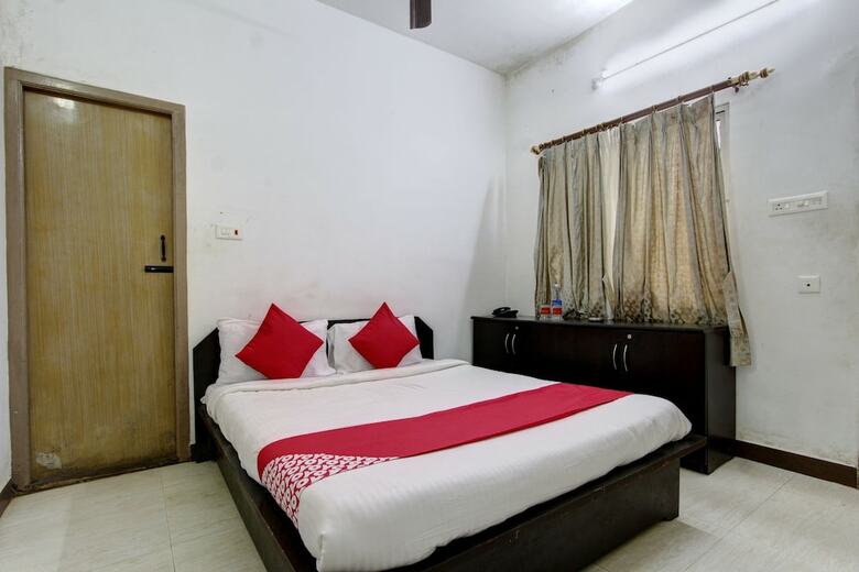 Oyo 46168 Sky Hotels