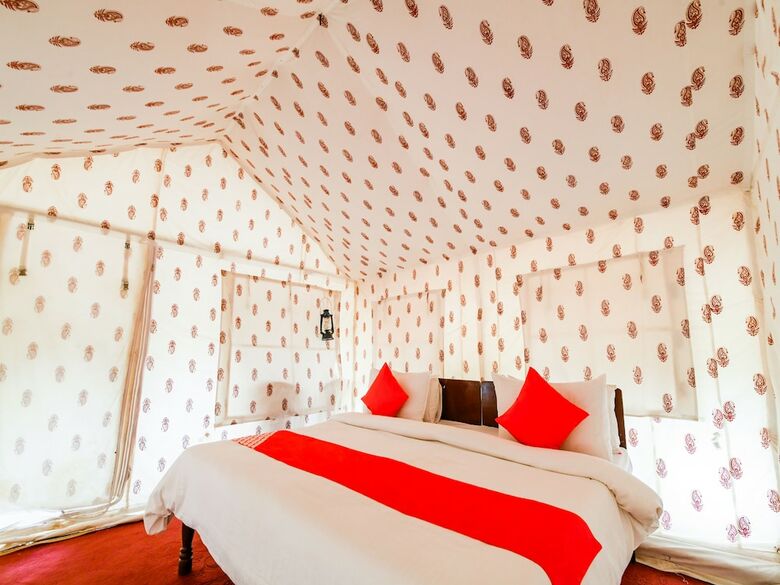 Hotel Oyo 42224 Royal Tent Pushkar