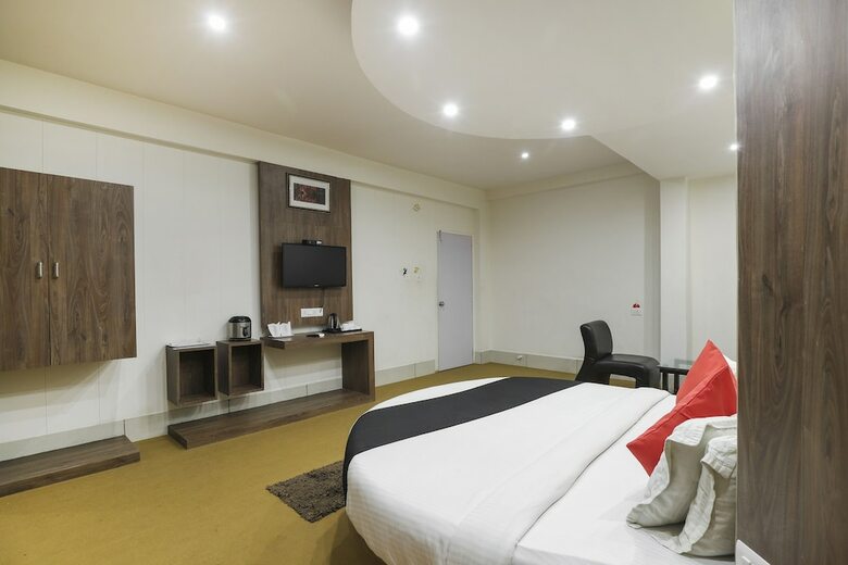 Hotel Capital O 48764 Apple Residency