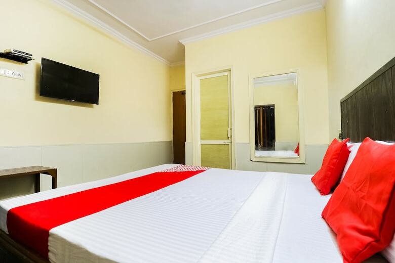 Oyo 46321 Hotel Rising Sun