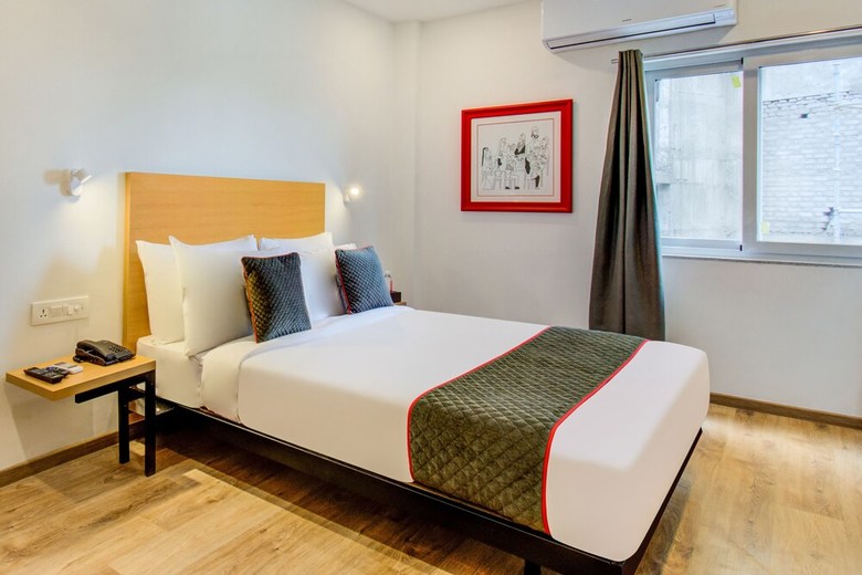 Hotel Oyo Townhouse 165 Netaji Road