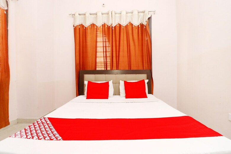 Oyo 39635 Hotel Shree Om