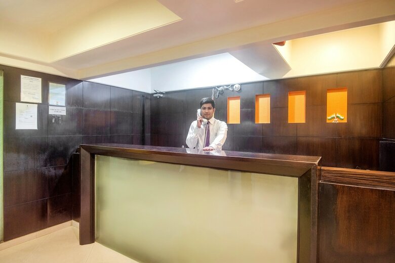 Hotel Capital O 45497 Savoy Suites