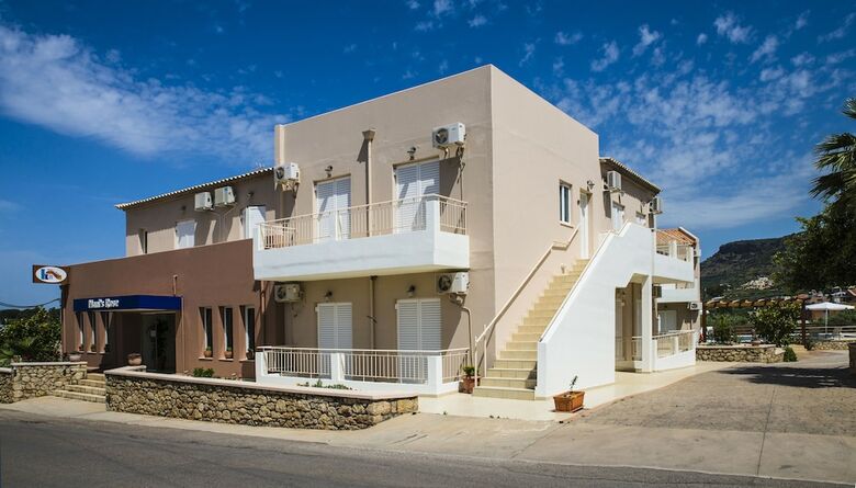 Aparthotel Mani's Rose Hotel