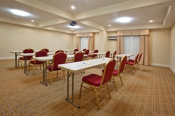 Holiday Inn Express Hotel & Suites Hiawassee