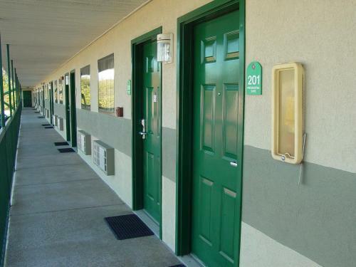 Motel Garden Inn & Suites