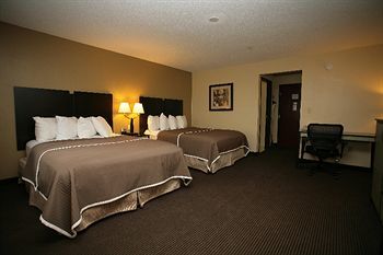 Hotel Baymont Inn And Suites Dale