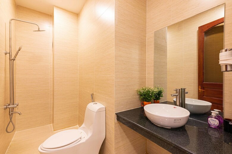 Hotel Bhome Dinh Cong Trang