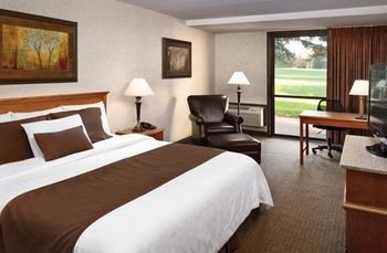 Hotel Arrowwood Resort And Conference Center