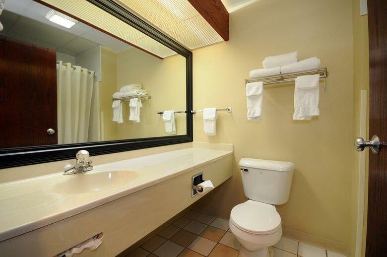 Hotel Best Western Crossroads Inn