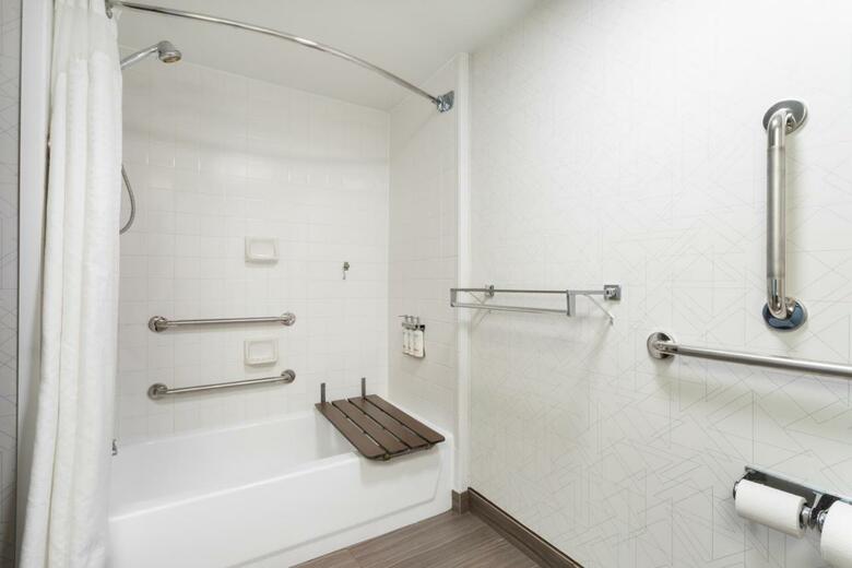 Hotel Holiday Inn Express & Suites Cincinnati Riverfront