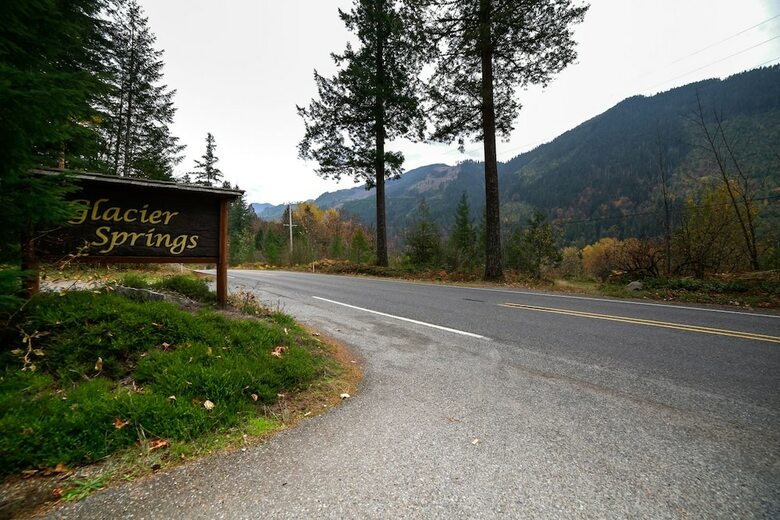 Mt. Baker Lodging Cabin 16 ? Hot Tub, Pets, Sleeps 4! By Mbl
