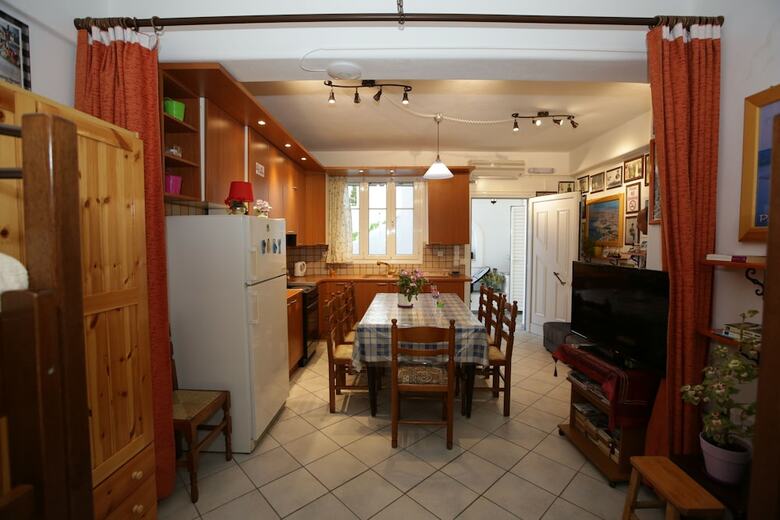 Kontaratos Studios & Apartments