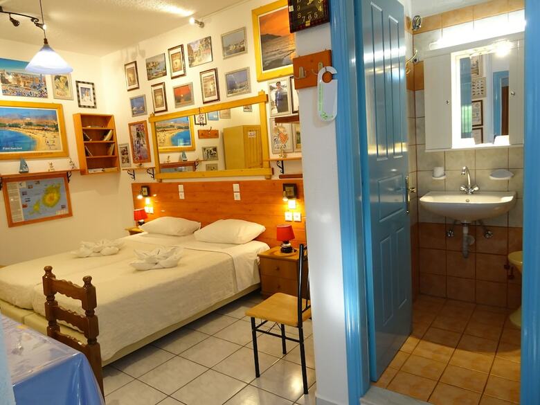 Kontaratos Studios & Apartments