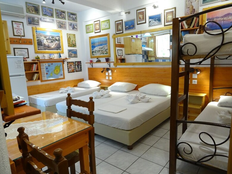 Kontaratos Studios & Apartments