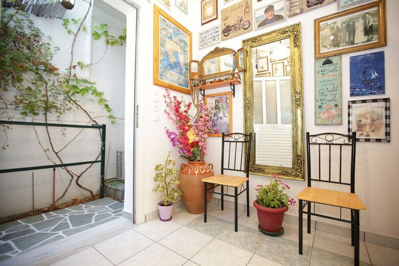 Kontaratos Studios & Apartments