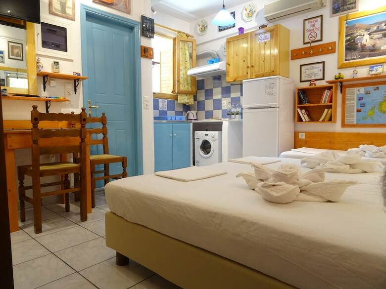 Kontaratos Studios & Apartments