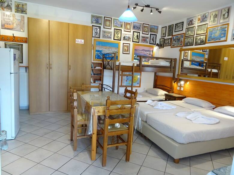 Kontaratos Studios & Apartments