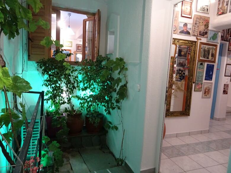Kontaratos Studios & Apartments