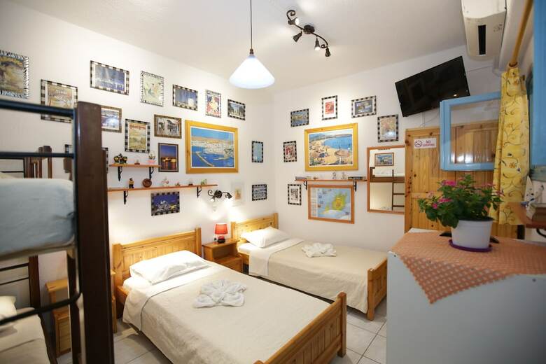 Kontaratos Studios & Apartments