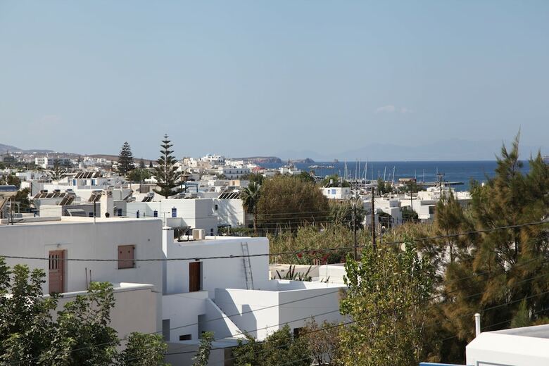 Kontaratos Studios & Apartments