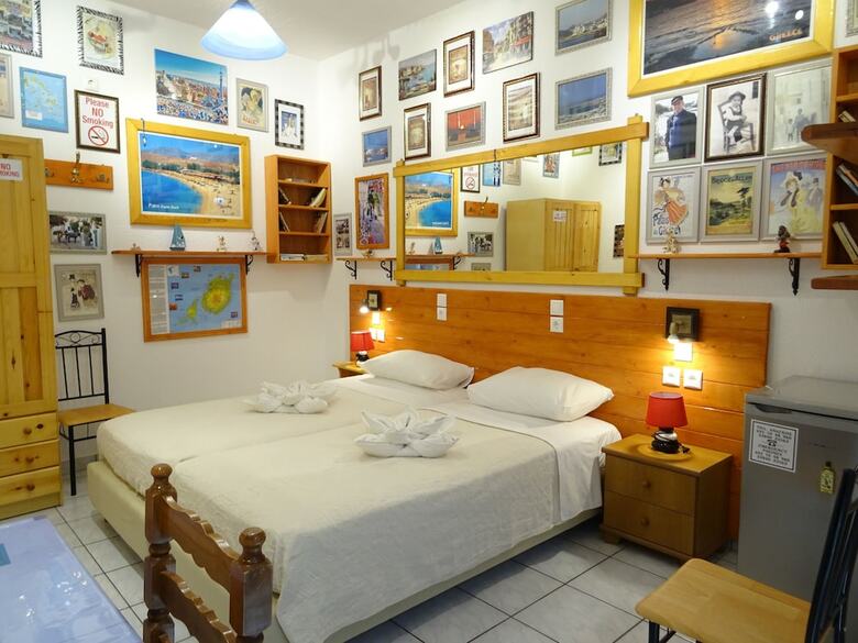 Kontaratos Studios & Apartments