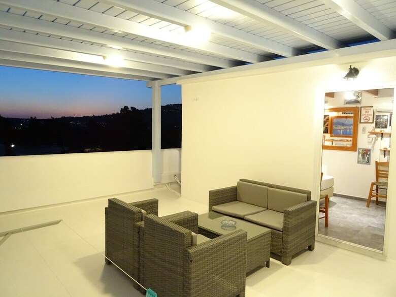Kontaratos Studios & Apartments