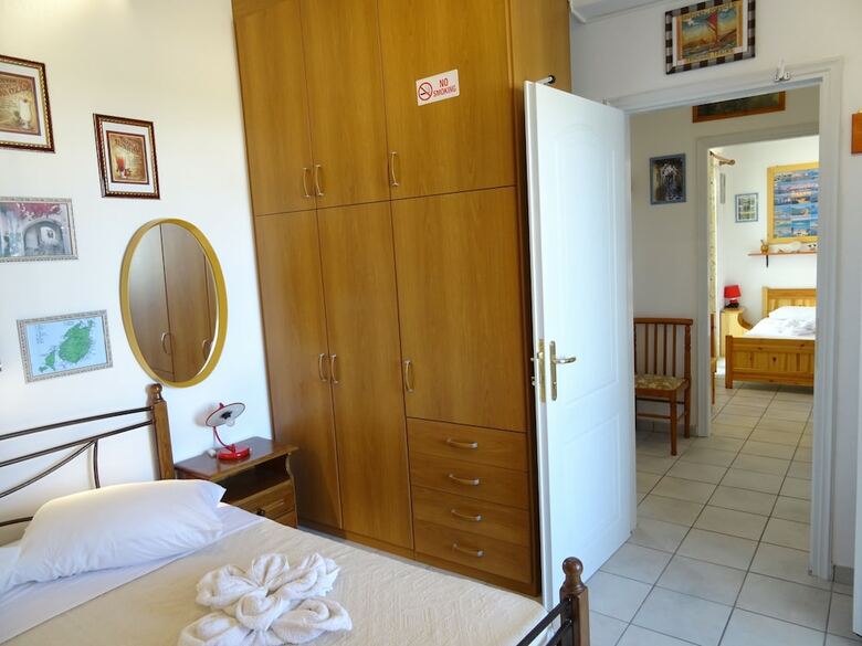 Kontaratos Studios & Apartments