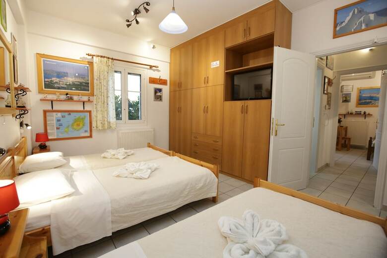 Kontaratos Studios & Apartments
