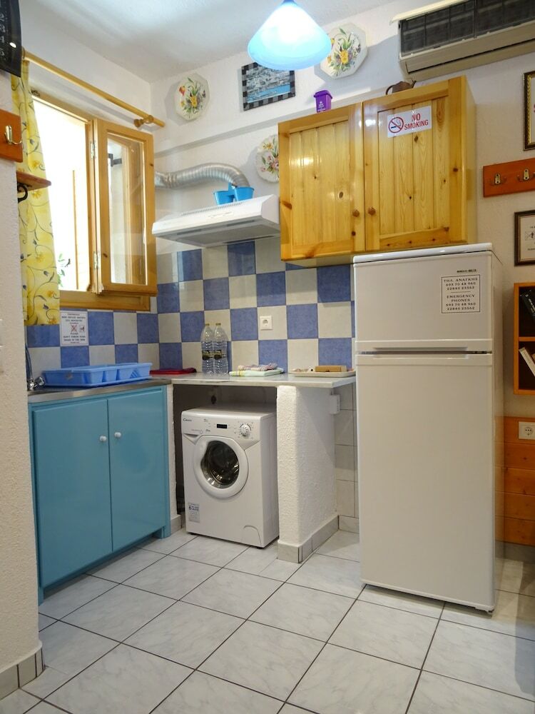Kontaratos Studios & Apartments